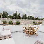 Apartamento Mary Orange - No 232 2 - Modern & Inviting